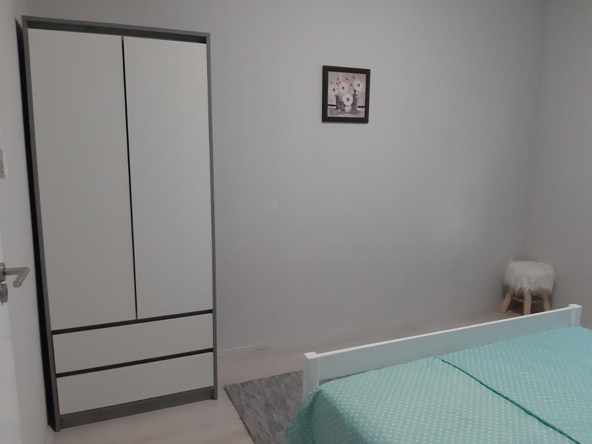 Jade Vendeghaz Apartment Papa Exterior photo